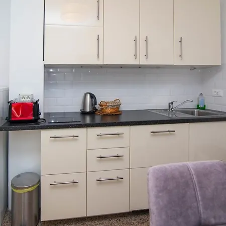 With Parking Space Veli Losinj, Losinj - 21187 Appartement Veli Lošinj