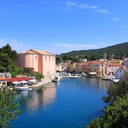 With Parking Space Veli Losinj, Losinj - 21187 Veli Lošinj